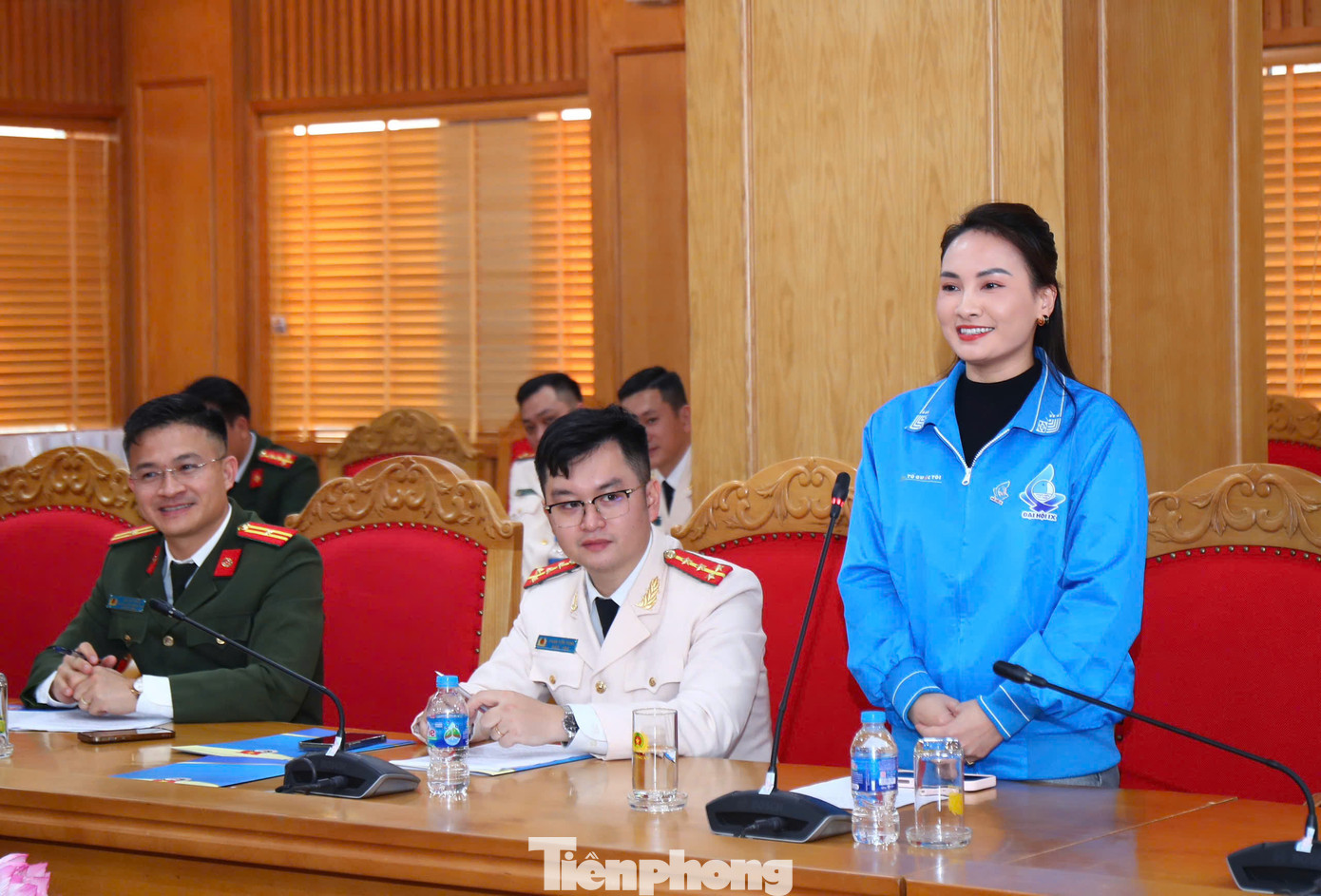 Các đại biểu tham dự Đại hội chia sẻ tại buổi gặp. Các đại biểu tham dự Đại hội chia sẻ tại buổi gặp.