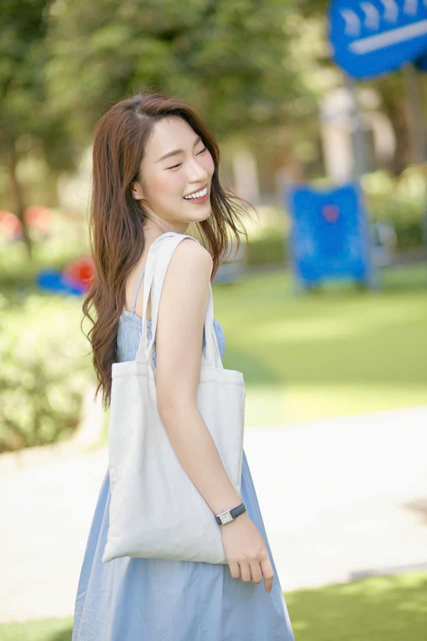 Hiện tại, Khánh Vy có gần 3 triệu người theo dõi trên kênh YouTube, 3 triệu người theo dõi trên Facebook. Hiện tại, Khánh Vy có gần 3 triệu người theo dõi trên kênh YouTube, 3 triệu người theo dõi trên Facebook.