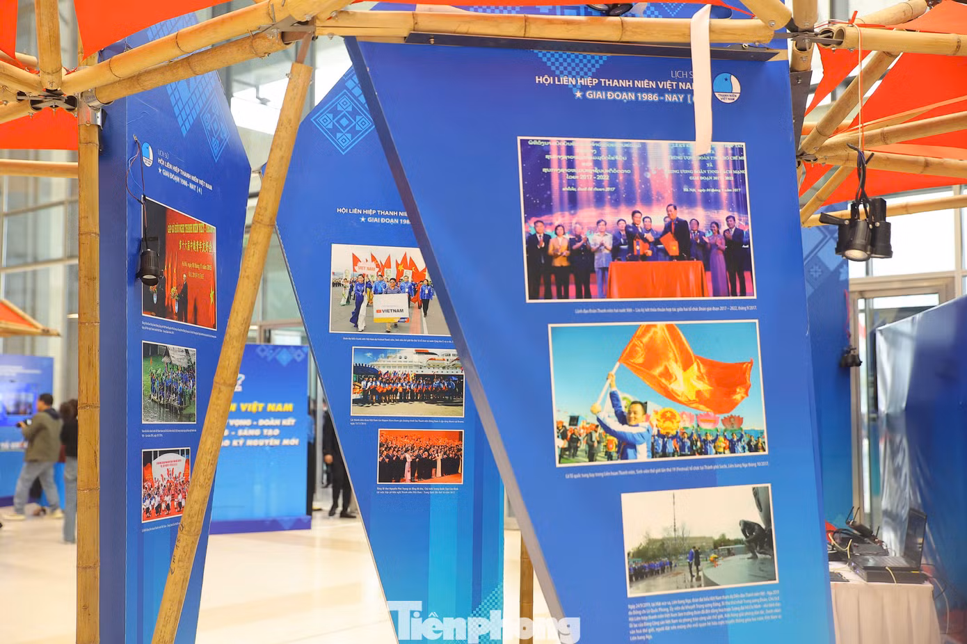 Không gian triển lãm tại Đại hội.