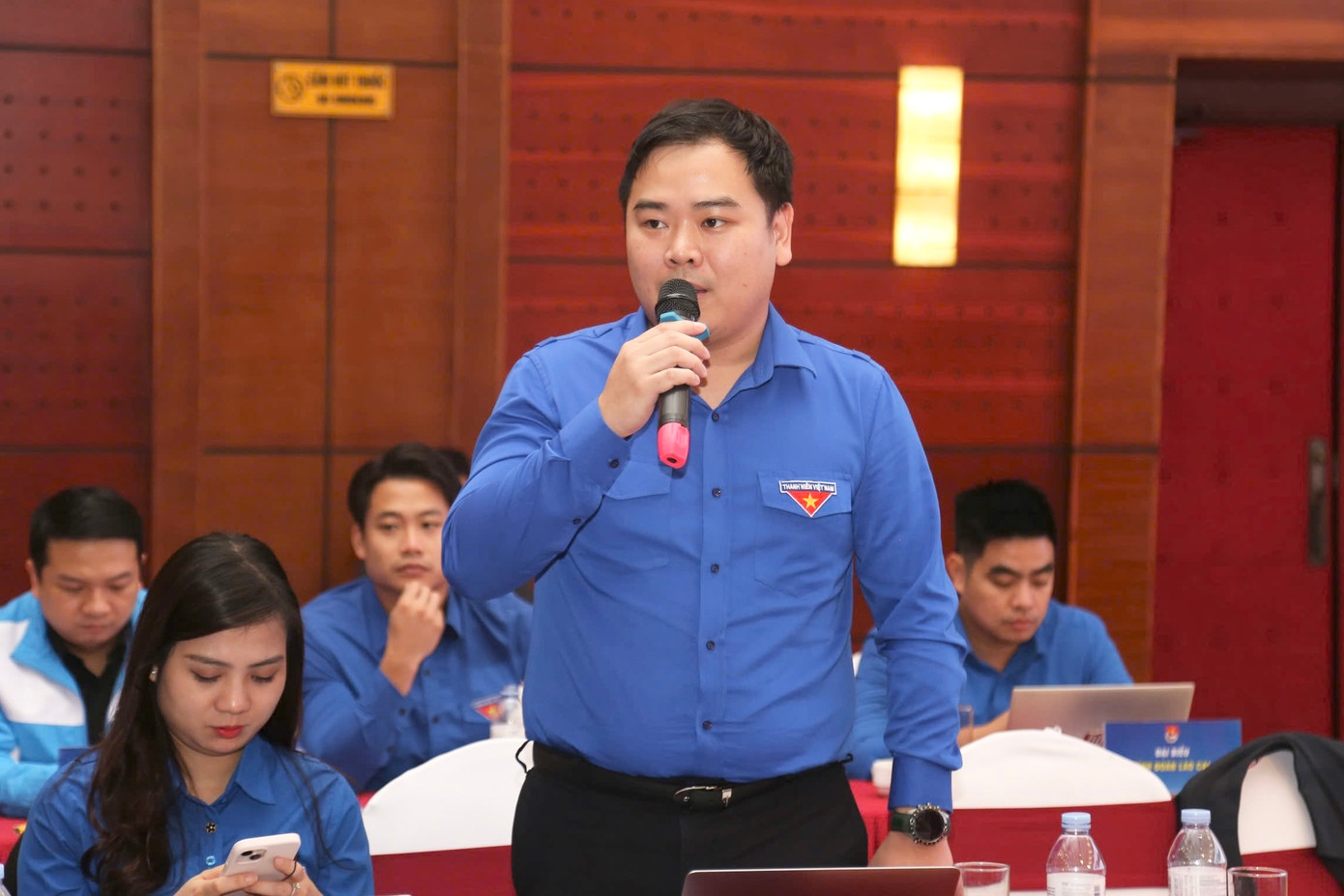 Các đại biểu chia sẻ tại Hội nghị giao ban công tác Đoàn và phong trào thanh thiếu nhi cụm miền núi Tây Bắc Bộ năm 2024. Các đại biểu chia sẻ tại Hội nghị giao ban công tác Đoàn và phong trào thanh thiếu nhi cụm miền núi Tây Bắc Bộ năm 2024.