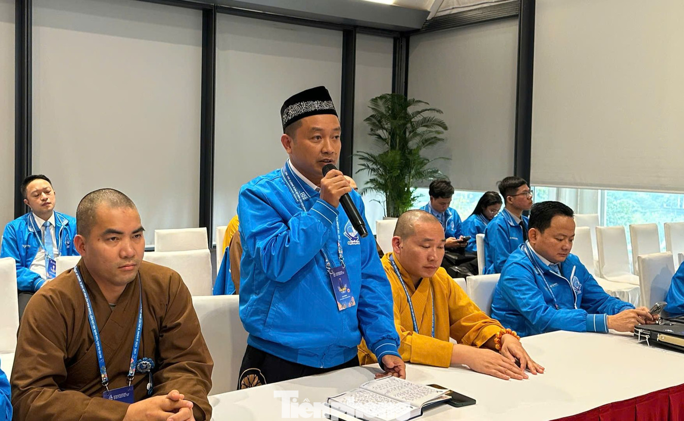 Đại biểu thanh niên chia sẻ tại tổ thảo luận số 6. Đại biểu thanh niên chia sẻ tại tổ thảo luận số 6.