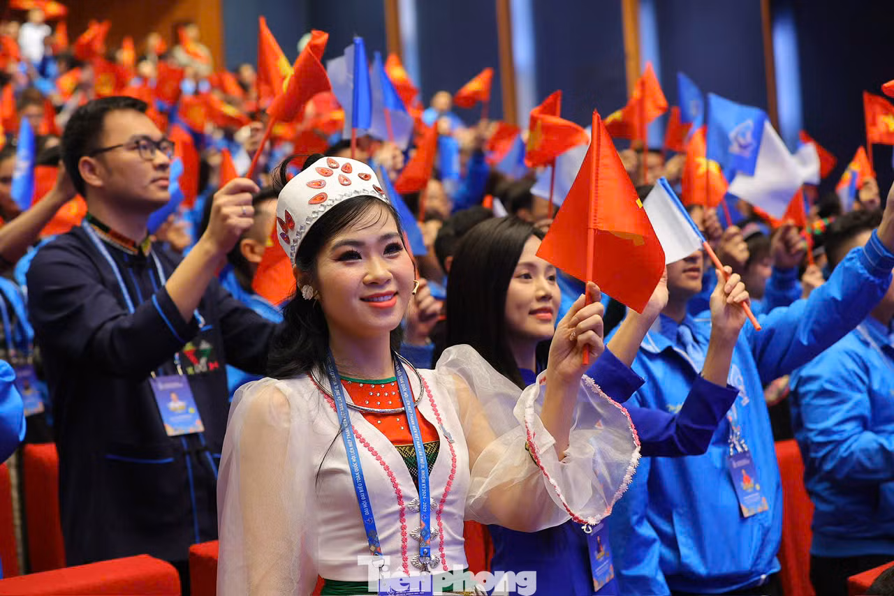 Đại hội Hội LHTN Việt Nam có khẩu hiệu hành động “Thanh niên Việt Nam, Yêu nước - Khát vọng - Đoàn kết - Tiên phong - Sáng tạo, Tự tin bước vào kỷ nguyên mới”.