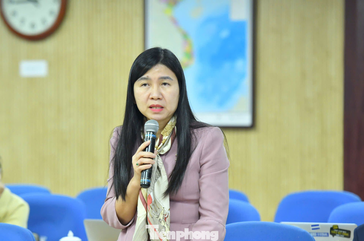 Bà Nguyễn Thị Nga - Phó Cục trưởng Cục trẻ em, Bộ Lao động Thương binh và Xã hội. Bà Nguyễn Thị Nga - Phó Cục trưởng Cục trẻ em, Bộ Lao động Thương binh và Xã hội.