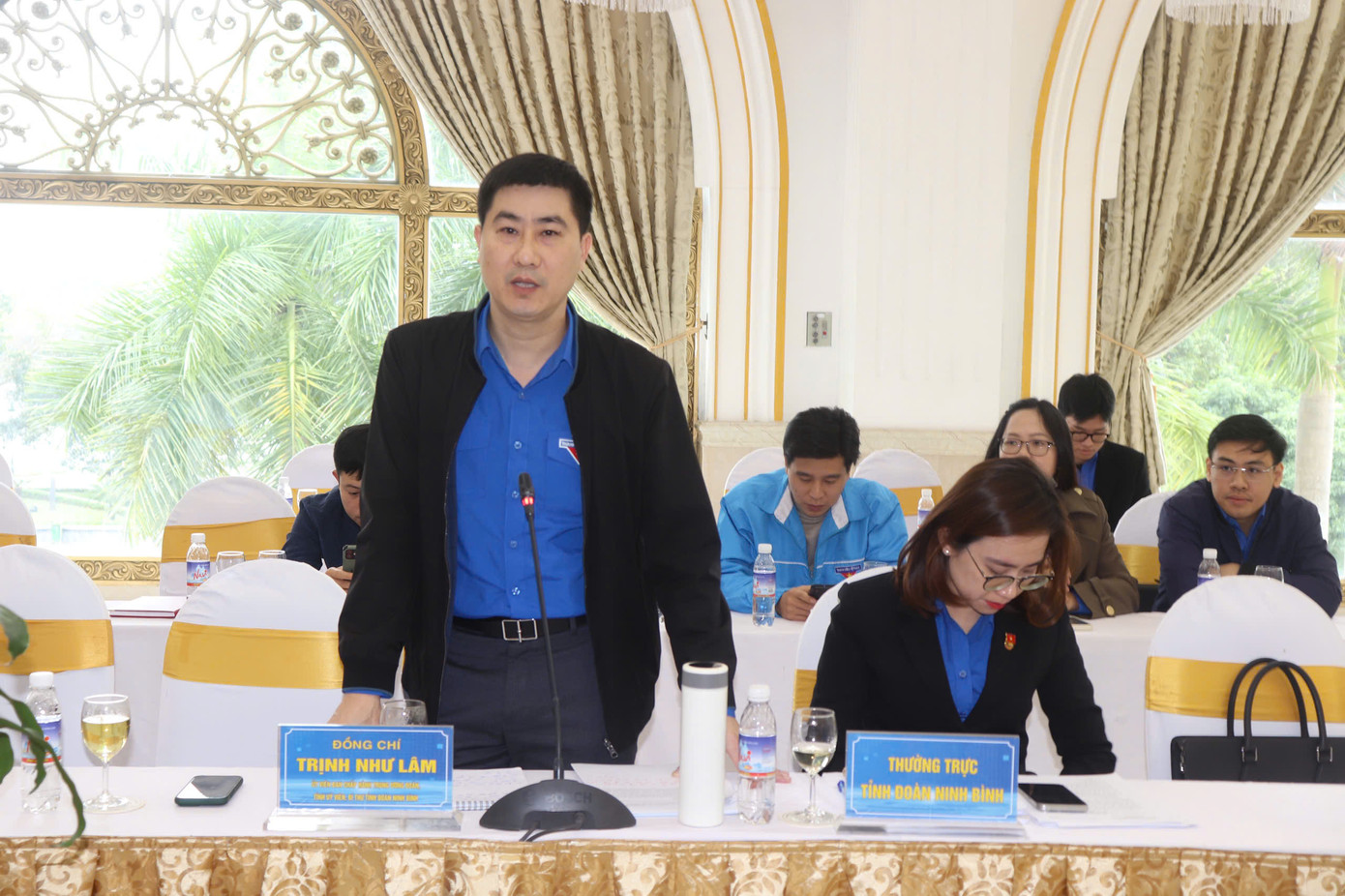 Đại diện lãnh đạo các tỉnh, thành Đoàn trong cụm phát biểu ý kiến tại hội nghị.