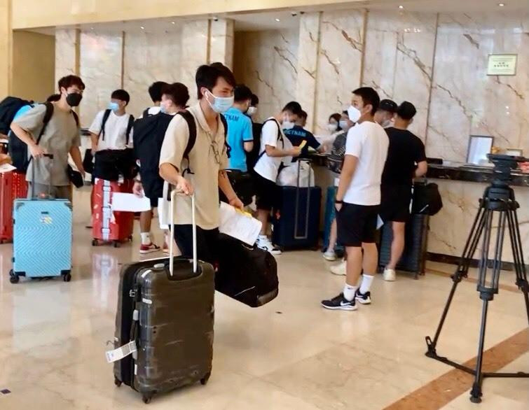 Tuyển Việt Nam hội quân sớm 1 ngày