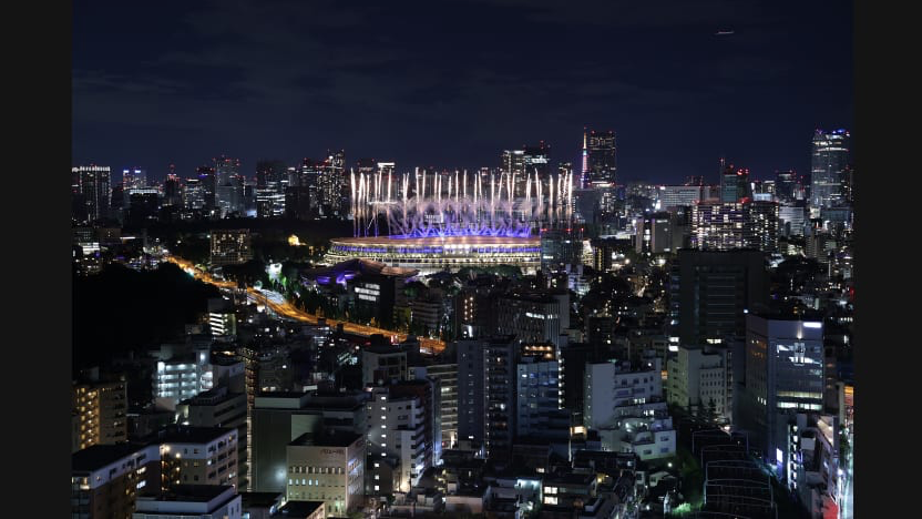 Lời chào tạm biệt của chủ nhà Nhật Bản đã được truyền đi thông qua Lễ bế mạc Olympic Tokyo kéo dài trong gần 3 tiếng. Giống như Lễ khai mạc, do ảnh hưởng của dịch COVID-19, chương trình được đơn giản hóa, với số lượng hạn chế người tham dự và không mở cửa cho khán giả.