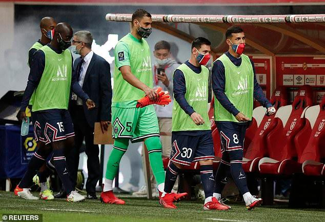 Rạng sáng 30/8, PSG có chuyến làm khách trên sân Auguste Delaune của Reims ở vòng 4 Ligue 1. Sau hơn 2 tuần tập luyện, Messi lần đầu tiên có tên trong danh sách đăng ký thi đấu ở đội bóng mới. Rạng sáng 30/8, PSG có chuyến làm khách trên sân Auguste Delaune của Reims ở vòng 4 Ligue 1. Sau hơn 2 tuần tập luyện, Messi lần đầu tiên có tên trong danh sách đăng ký thi đấu ở đội bóng mới.
