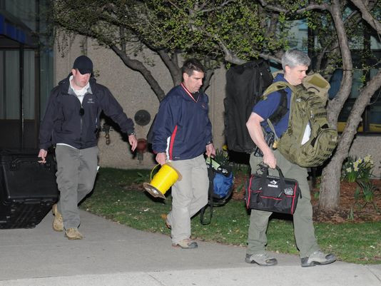 Cảnh sát Mỹ rà soát các thiết bị gây nổ có thể còn sót tại Boston . Cảnh sát Mỹ rà soát các thiết bị gây nổ có thể còn sót tại Boston