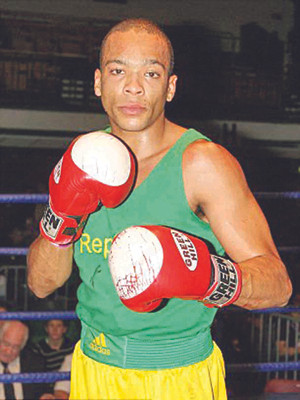 Võ sỹ Michael Norgrove trước trận đấu định mệnh