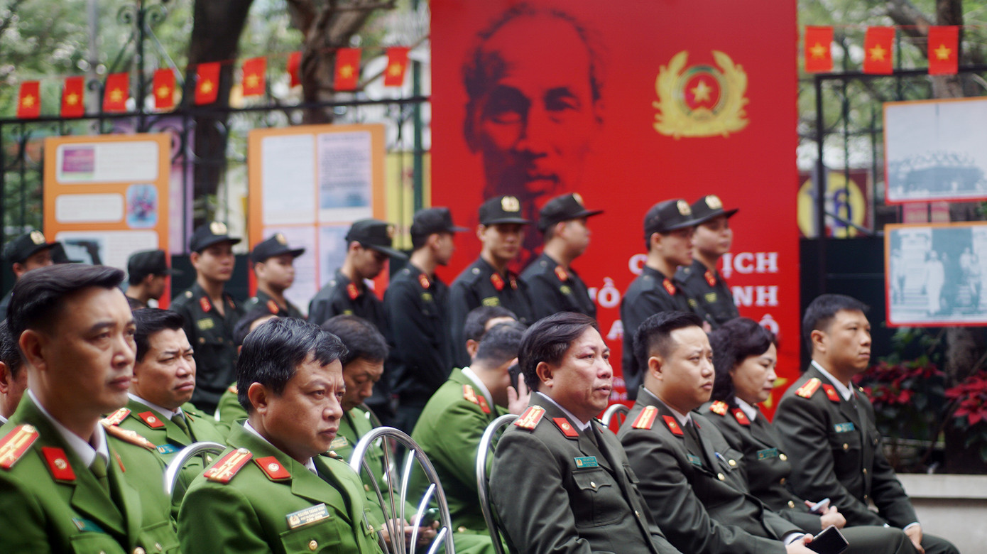 75 năm qua, việc học tập và làm theo Sáu điều Bác Hồ dạy đã trở thành một phong trào thi đua rộng khắp, liên tục trong toàn lực lượng Công an Thủ đô. Từ phong trào thi đua học tập, thực hiện Sáu điều Bác Hồ dạy đã xuất hiện nhiều gương cán bộ, chiến sĩ Công an chiến đấu dũng cảm, lập công xuất sắc, góp phần cùng toàn Đảng, toàn quân, toàn dân đưa các cuộc kháng chiến chống thực dân và đế quốc xâm lược đi đến thắng lợi hoàn toàn.