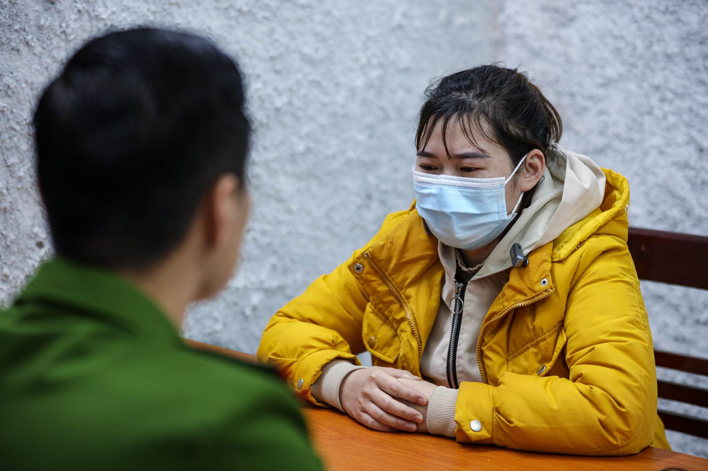 Lành tại cơ quan công an.