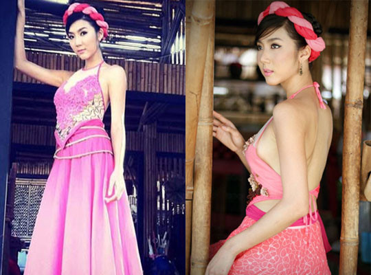 Diện áo yếm màu hồng, Ngọc Quyên trông vừa nữ tính vừa gợi cảm, quyến rũ