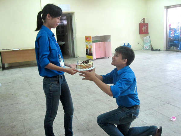 Không thể thiếu sự tinh nghịch của áo xanh. Không thể thiếu sự tinh nghịch của áo xanh