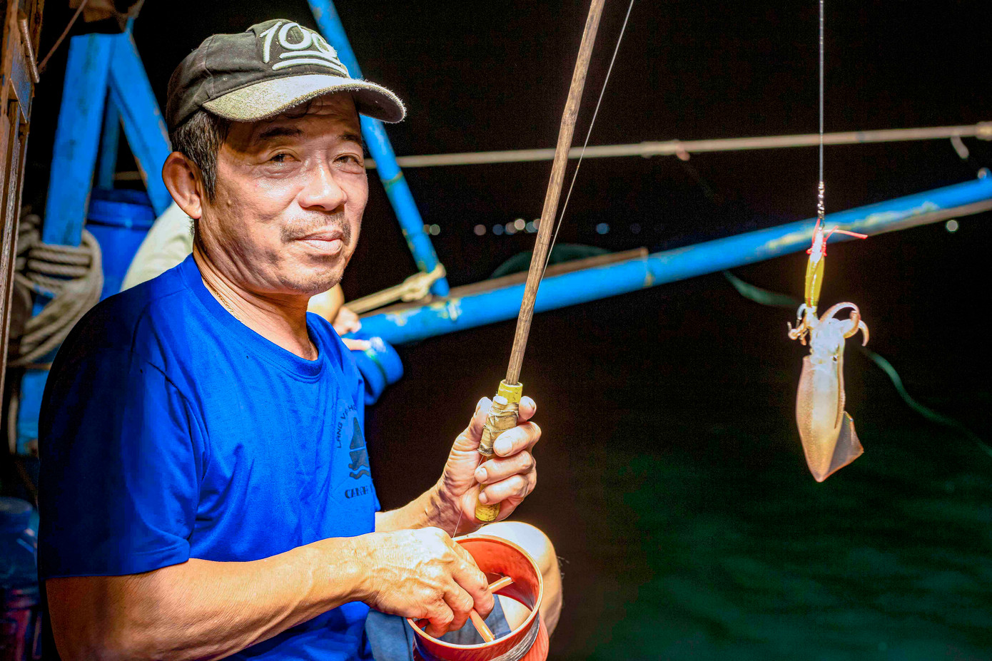 Mực dính câu liên tục. Mực dính câu liên tục.