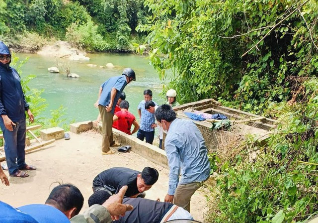 Hiện trường vụ tử vong bất thường. Hiện trường vụ tử vong bất thường.