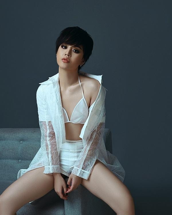 Cô sở hữu vòng eo 55cm Cô sở hữu vòng eo 55cm