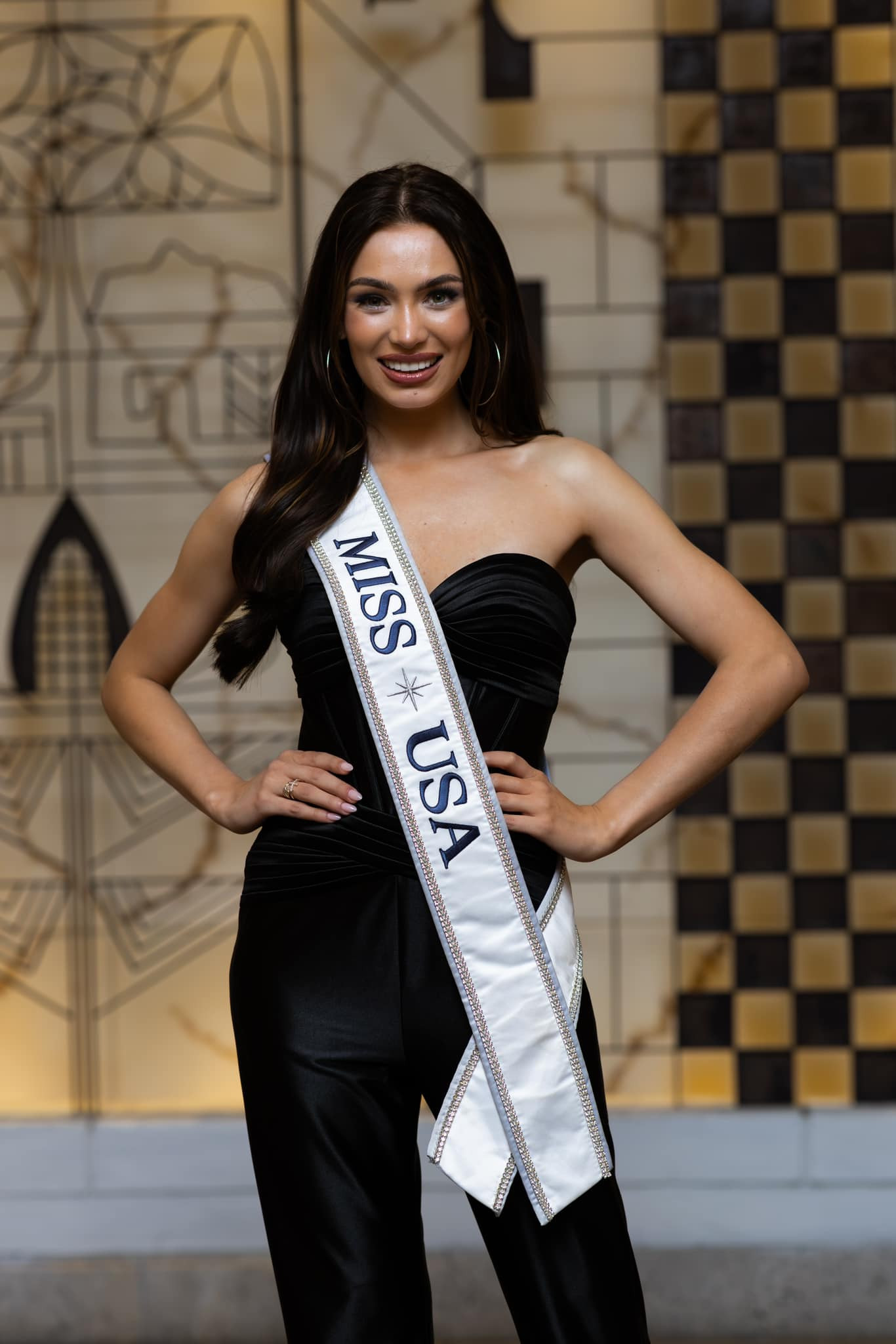 Đại diện chủ nhà Mỹ - Noelia Voigt cũng là thí sinh gây chú ý năm nay. Cô 23 tuổi, gốc Venezuela, nhan sắc mặn mà.