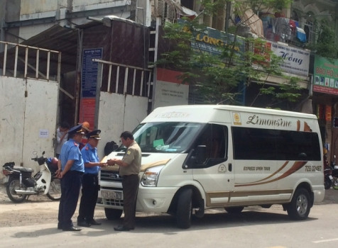 TPHCM ra 'tối hậu thư' với hàng loạt doanh nghiệp vận tải ảnh 1