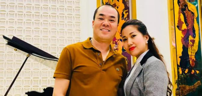 Xuân Hảo tự hào vì có một người vợ tuyệt vời luôn hiểu và ủng hộ công việc của chồng.