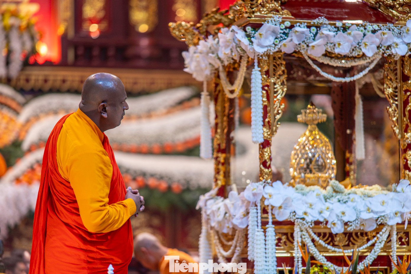 Vì vậy, để cung rước xá lợi Đức Phật, Việt Nam phải bảo quản, giữ gìn và đảm bảo an toàn tuyệt đối. Xá lợi Phật được đặt vào tháp đựng theo đúng quy chuẩn của Ấn Độ. Khi cung rước về Việt Nam, Xá lợi Phật được bảo quản trong lồng cách biệt với môi trường bên ngoài.