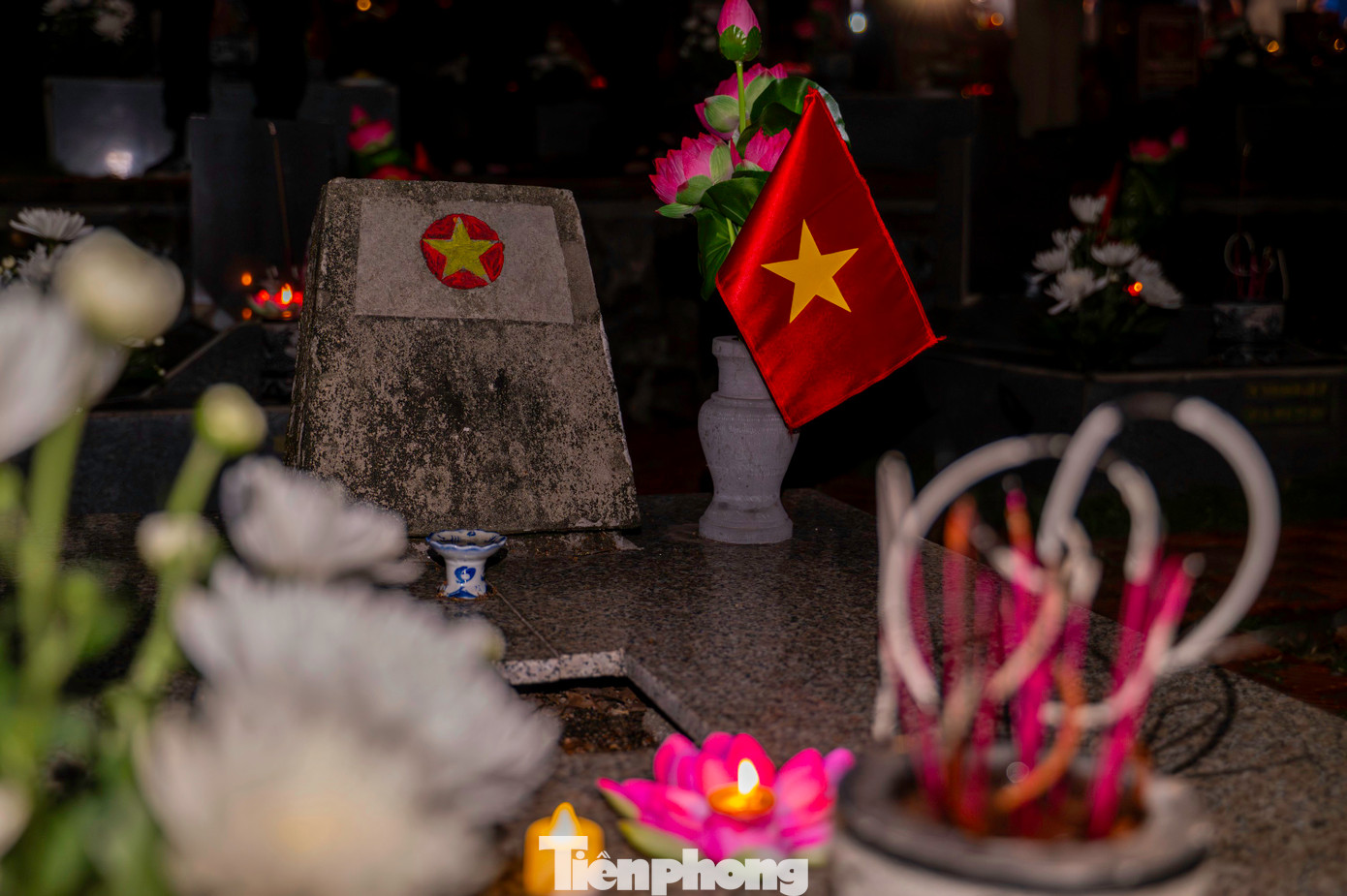 Ngày hôm nay, tất cả các nghĩa trang liệt sĩ tại các địa phương thuộc tỉnh Quảng Ninh đều được các thế hệ trẻ hôm nay thắp sáng bằng những ngọn nến như vạn tấm lòng tri ân và là sự kết nối giữa quá khứ và hiện tại, thôi thúc truyền thống yêu nước và là động lực dành cho thế hệ trẻ trong công cuộc xây dựng và bảo vệ tổ quốc.