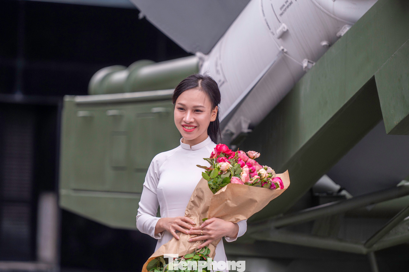 Qua từng tấm ảnh, mỗi bạn trẻ có thể cảm nhận được vẻ đẹp của đất nước, sự đa dạng văn hóa của dân tộc Việt Nam.