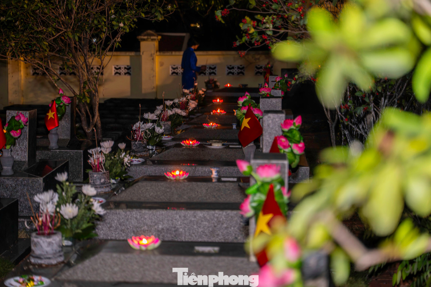 Ngày hôm nay, tất cả các nghĩa trang liệt sĩ tại các địa phương thuộc tỉnh Quảng Ninh đều được các thế hệ trẻ hôm nay thắp sáng bằng những ngọn nến như vạn tấm lòng tri ân và là sự kết nối giữa quá khứ và hiện tại, thôi thúc truyền thống yêu nước và là động lực dành cho thế hệ trẻ trong công cuộc xây dựng và bảo vệ tổ quốc.