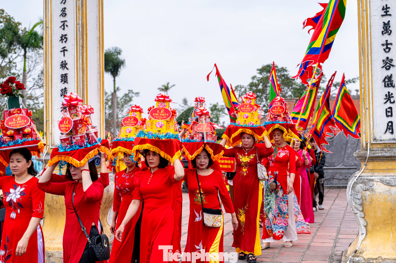 Hàng năm cứ vào ngày này, mỗi người con của quê hương Bạch Đằng Giang nói riêng và người dân, khách du lịch ở khắp mọi miền đất nước lại trở về Khu Di tích quốc gia đặc biệt Bạch Đằng (thị xã Quảng Yên, tỉnh Quảng Ninh) để tham dự Lễ hội truyền thống Bạch Đằng. Hàng năm cứ vào ngày này, mỗi người con của quê hương Bạch Đằng Giang nói riêng và người dân, khách du lịch ở khắp mọi miền đất nước lại trở về Khu Di tích quốc gia đặc biệt Bạch Đằng (thị xã Quảng Yên, tỉnh Quảng Ninh) để tham dự Lễ hội truyền thống Bạch Đằng.