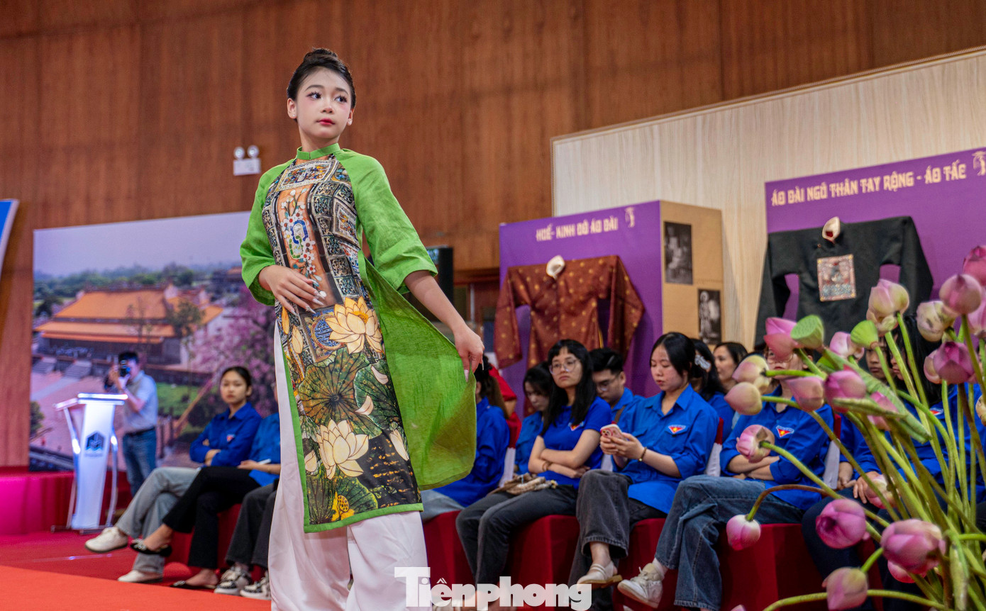 Triển lãm sẽ mở cửa từ nay đến hết ngày 15/6 và miễn phí vé cho người dân, du khách vào tham quan.