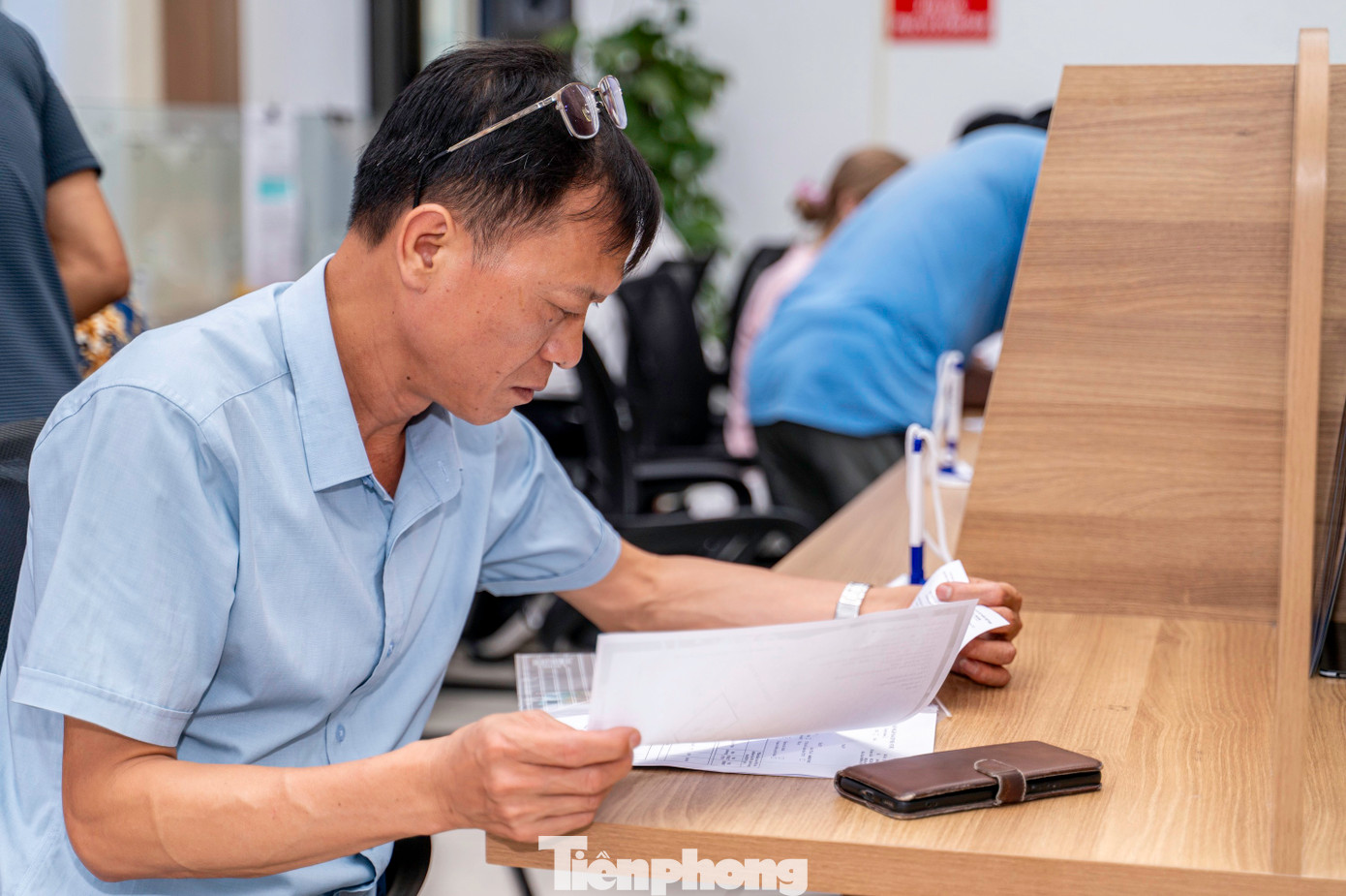 Theo mô hình của Trung tâm phục vụ HCC một cấp, các thủ tục như cấp CCCD, tư pháp, thuế... sẽ được liên thông và trực tiếp làm tại 54 Trung tâm Phục vụ hành chính công tại các xã, phường, đặc khu.