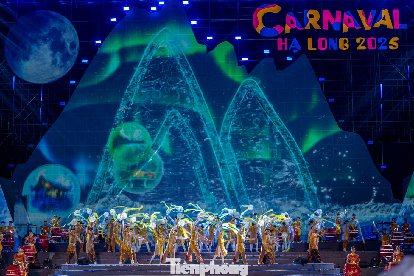 Đây là chương trình khởi động cho chuỗi các hoạt động, sản phẩm du lịch mùa cao điểm du lịch hè năm 2025, quảng bá về tiềm năng, thế mạnh nổi trội của TP Hạ Long, Quảng Ninh; đồng thời là hoạt động văn hóa trọng điểm chào mừng 50 năm Ngày Giải phóng miền Nam, thống nhất đất nước 30/4 (1975-2025).