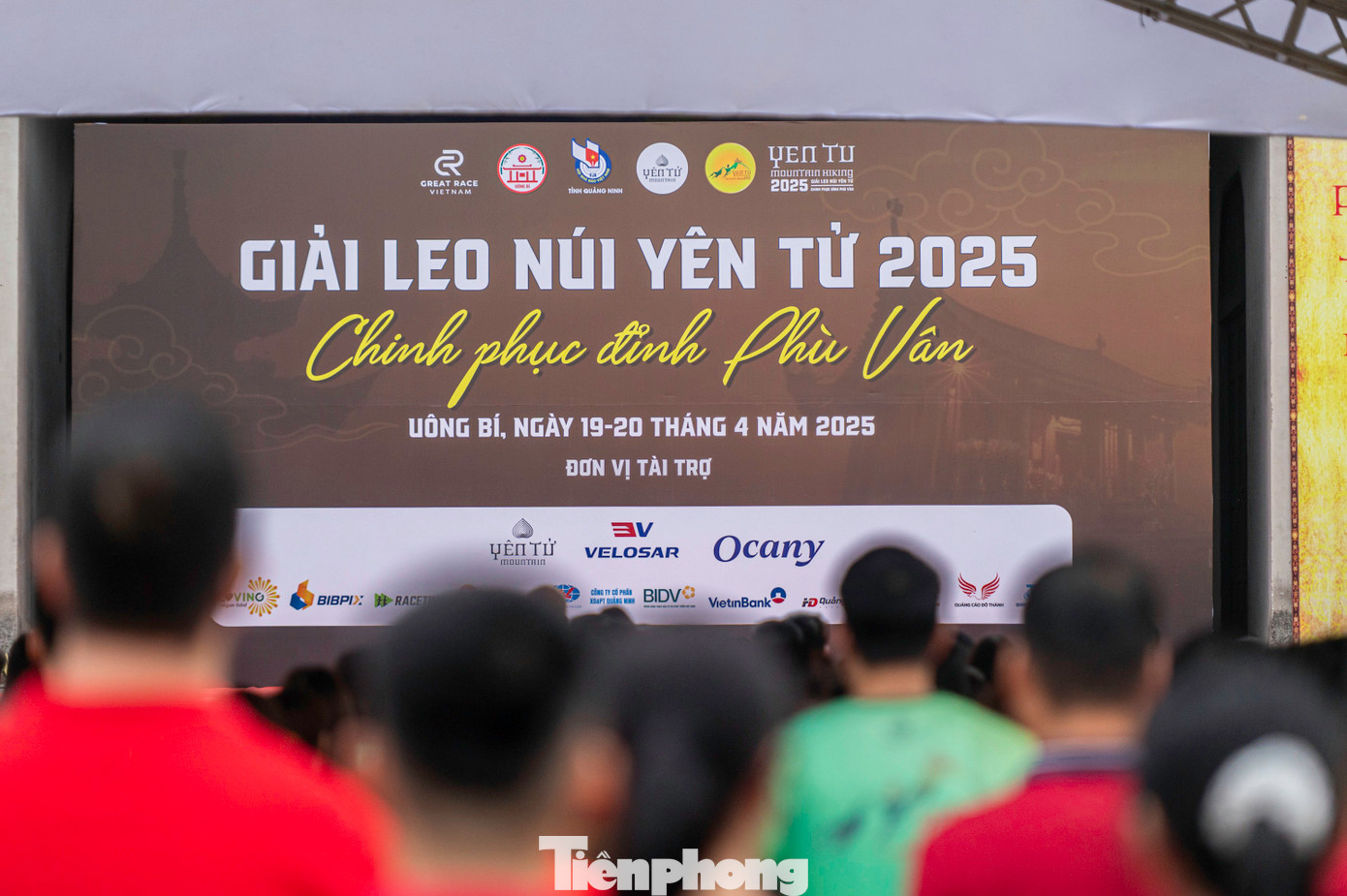 Sáng 20/4, tại Khu di tích quốc gia đặc biệt Yên Tử, Hội Nhà báo tỉnh Quảng Ninh phối hợp cùng UBND thành phố Uông Bí tổ chức Giải leo núi Yên Tử năm 2025 với chủ đề “Chinh phục đỉnh Phù Vân”. Sáng 20/4, tại Khu di tích quốc gia đặc biệt Yên Tử, Hội Nhà báo tỉnh Quảng Ninh phối hợp cùng UBND thành phố Uông Bí tổ chức Giải leo núi Yên Tử năm 2025 với chủ đề “Chinh phục đỉnh Phù Vân”.