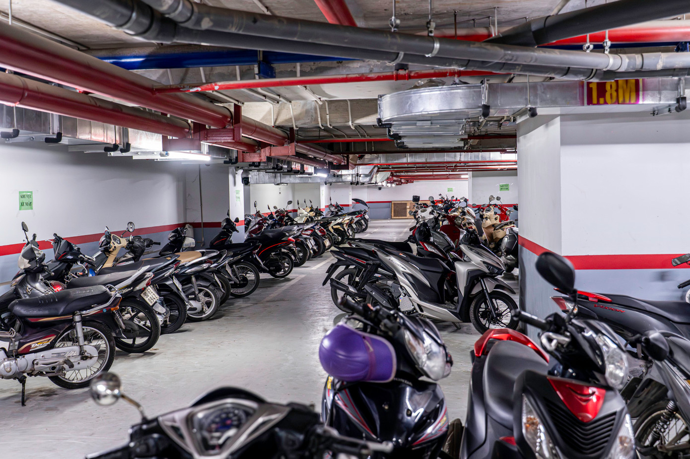 Công an tỉnh Quảng Ninh lập biên bản chỉ rõ hành vi đưa hạng mục công trình là tòa tháp Đông vào sử dụng, hoạt động cho thuê làm bãi đỗ xe trái phép khi chưa có văn bản chấp thuận nghiệm thu về phòng cháy chữa cháy.