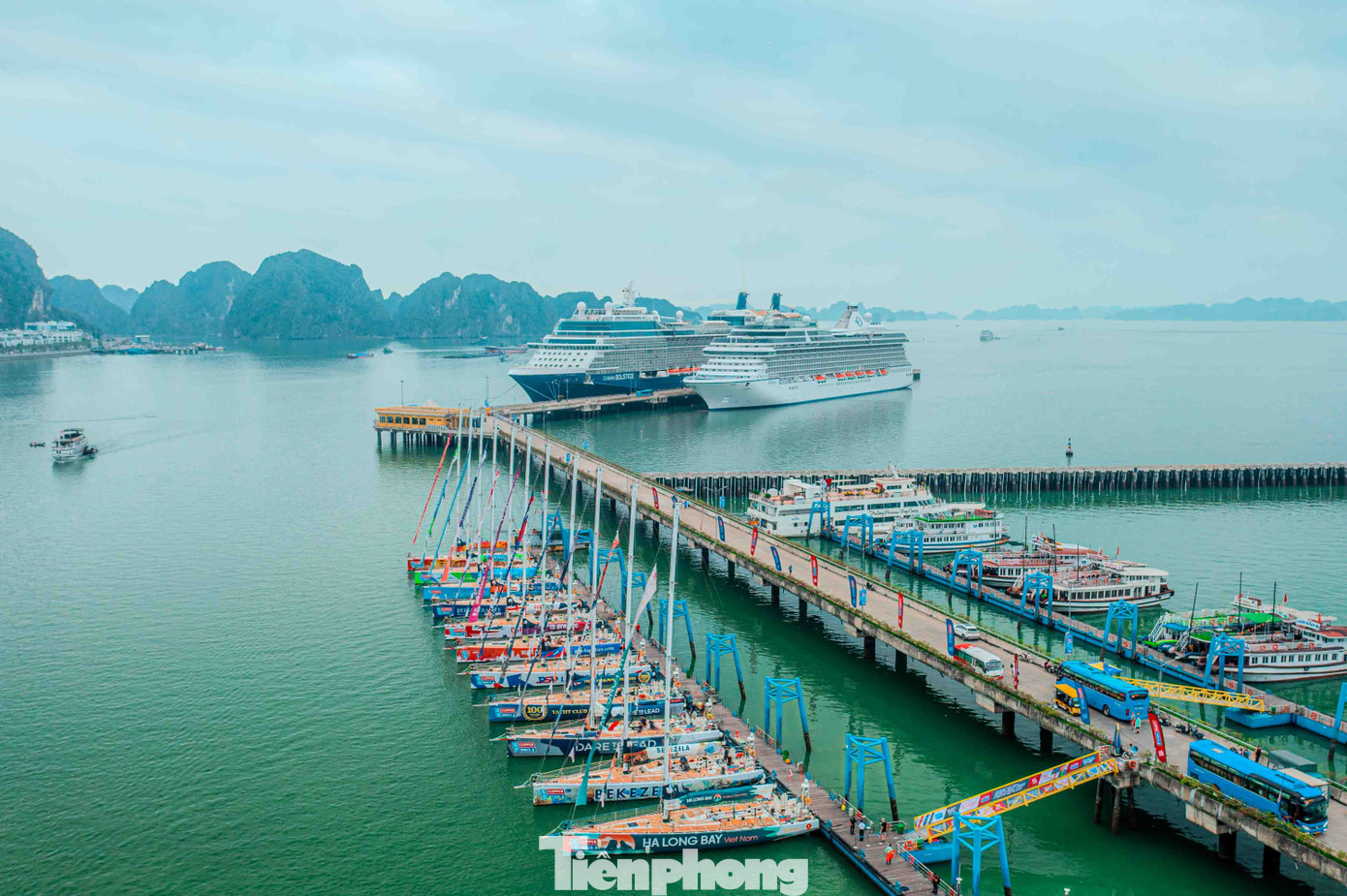 Trong năm 2024 Quảng Ninh tổ chức hàng loạt sự kiện mang tầm cỡ quốc tế giúp tỉnh này thu hút được 3,5 triệu lượt khách quốc tế. Đặc biệt, Quảng Ninh nối lại tuyến tàu quốc tế từ Bắc Hải (Trung Quốc) tới Hạ Long, Quảng Ninh sau thời gian dài phải tạm dừng bởi dịch Covid-19. Trong năm 2024 Quảng Ninh tổ chức hàng loạt sự kiện mang tầm cỡ quốc tế giúp tỉnh này thu hút được 3,5 triệu lượt khách quốc tế. Đặc biệt, Quảng Ninh nối lại tuyến tàu quốc tế từ Bắc Hải (Trung Quốc) tới Hạ Long, Quảng Ninh sau thời gian dài phải tạm dừng bởi dịch Covid-19.