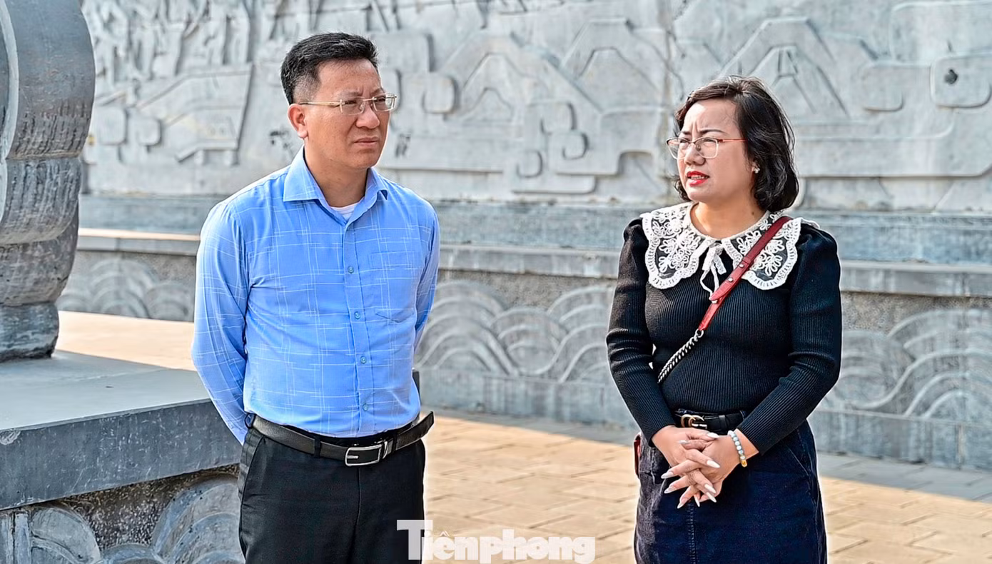 Đại diện Công ty TNHH Du lịch Vũng Đục (đơn vị đang quản lý, vận hành và khai thác 5 hang động Vũng Đục) giải trình sự việc.