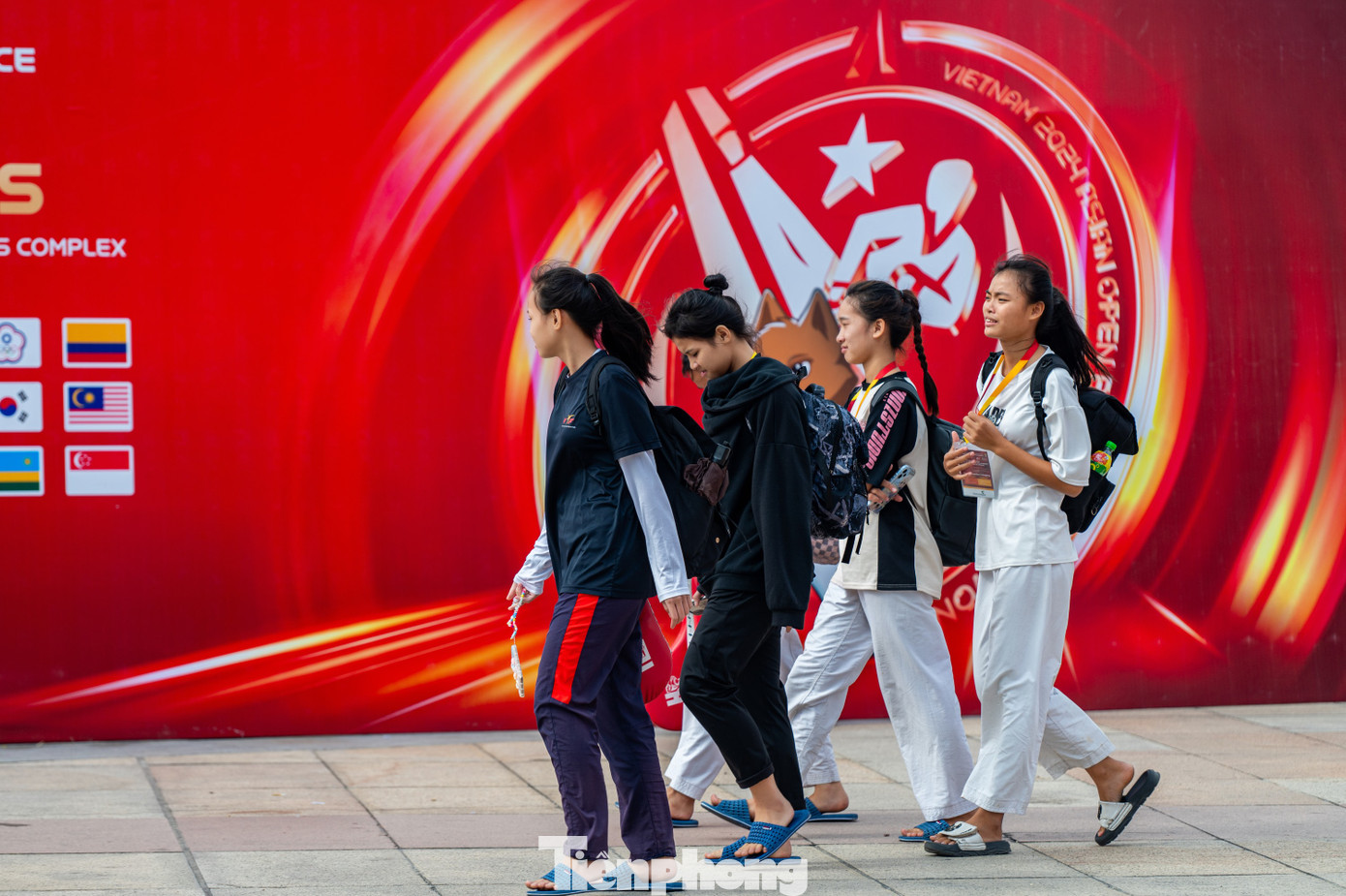 Tham gia các hoạt động trong chương trình dự kiến có khoảng 500 đại biểu, khách mời cùng gần 2.200 đại biểu quan chức thể thao, vận động viên, huấn luyện viên của các nước và Việt Nam. Công an Quảng Ninh đã huy động tối đa lực lượng, phương tiện để đảm bảo cho sự kiện quan trọng này.