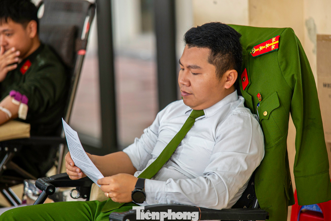 Trao đổi với báo Tiền Phong, Đại úy Trần Đại Nghĩa - Bí thư Đoàn thanh niên Trung đoàn CSCĐ Đông Bắc, Bộ tư lệnh CSCĐ - Bộ Công an, cho biết tuổi trẻ đơn vị có 2 đợt hiến máu, đợt 1 có 600 chiến sĩ đủ điều kiện đăng ký hiến máu.