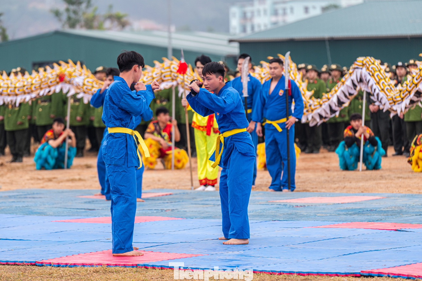 Theo chương trình toàn khóa, chiến sỹ mới được tổ chức huấn luyện trong thời gian 3 tháng, các chiến sĩ được tiếp cận các kiến thức cơ bản về chính trị, pháp luật, điều lệnh, quân sự, võ thuật CAND...sử dụng thành thạo các trang thiết bị hỗ trợ, súng, thiết bị nổ đáp ứng các yêu cầu nghiệp vụ chiến sĩ CAND.