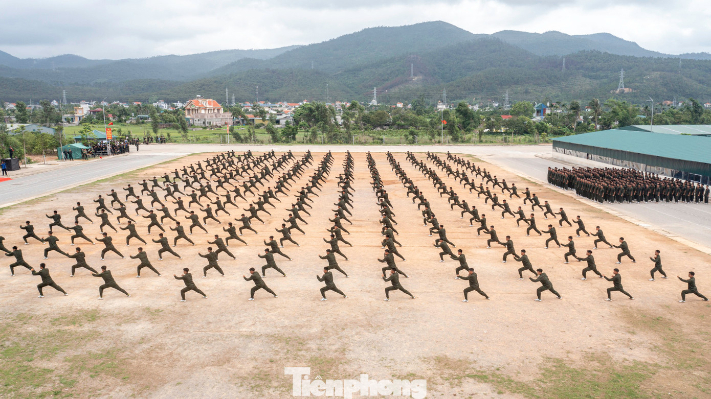 Trong 3 tháng huấn luyện vừa qua, gần 1.700 tân binh phải trải qua nhiều bài học trong môi trường, điều kiện khắc nghiệt.