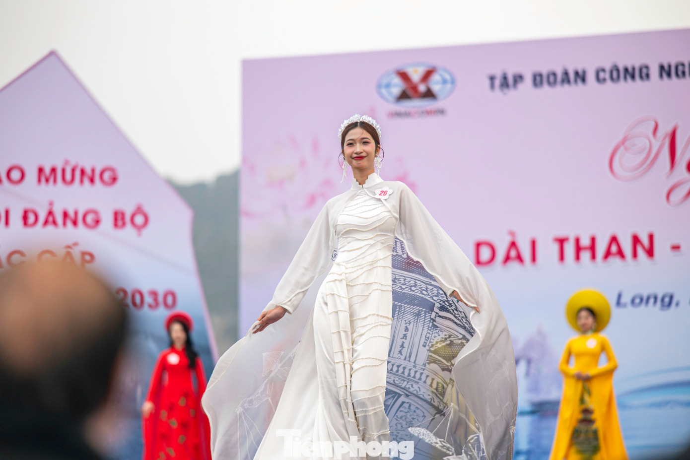 Bảo tồn và phát huy truyền thống trang phục áo dài cũng là góp phần nuôi dưỡng, vun đắp xây dựng nền văn hóa Việt Nam đậm đà bản sắc dân tộc, quảng bá hình ảnh đất nước và con người Việt Nam.