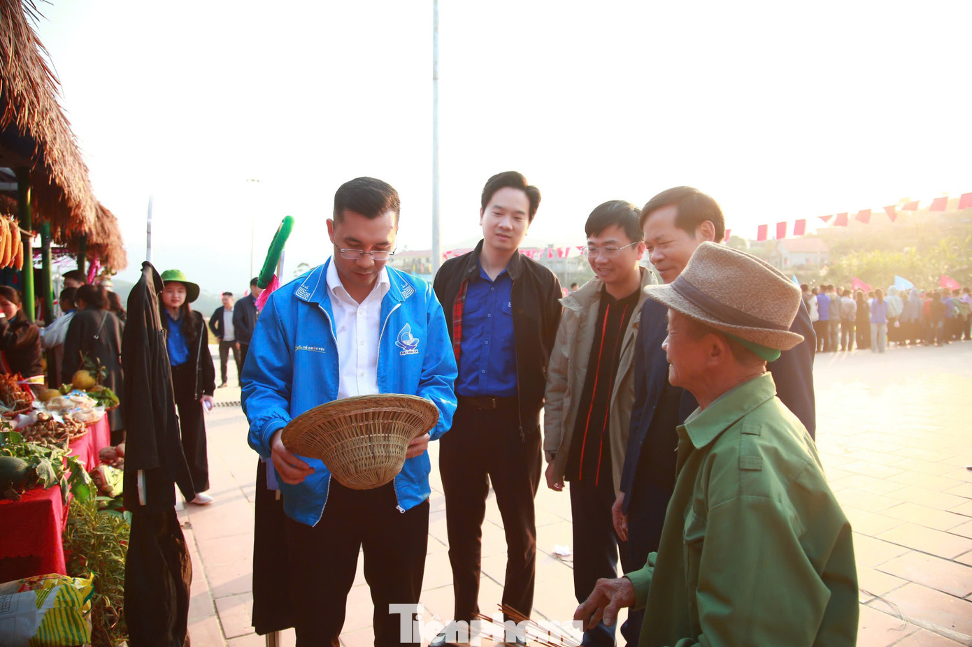 Theo anh Nguyễn Thế Minh - Phó Bí thư Thường trực Tỉnh đoàn, Chủ tịch Hội LHTN Việt Nam tỉnh Quảng Ninh, thông qua Ngày hội, nhằm tôn vinh, phát huy và lan tỏa giá trị bản sắc văn hóa các dân tộc tỉnh Quảng Ninh; góp phần giáo dục truyền thống yêu nước, lòng tự hào dân tộc, tăng cường sức mạnh khối đại đoàn kết toàn dân tộc; nâng cao ý thức, trách nhiệm của thanh niên và các tầng lớp Nhân dân trong công tác bảo tồn, phát huy bản sắc văn hóa cộng đồng.