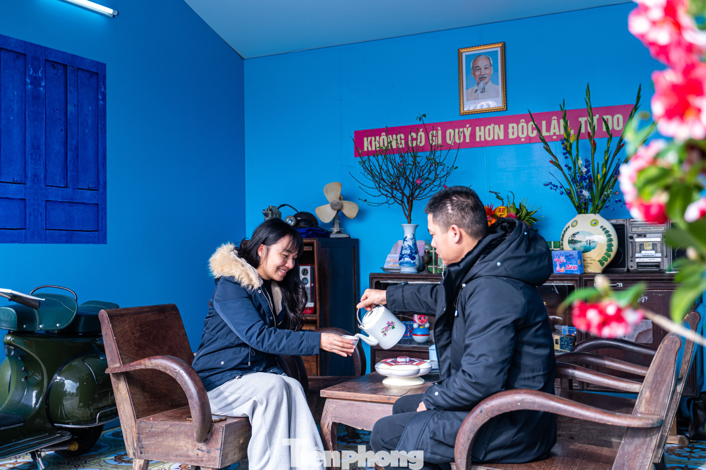 Nhiều vật dụng gắn liền với cuộc sống gia đình thợ mỏ mà trong đó không thể thiếu được là mâm ngũ quả mỗi khi Tết đến.