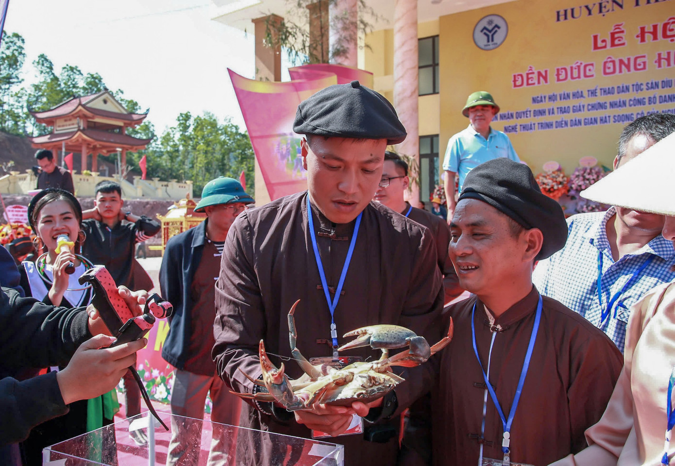 Tại phần thi đệ nhất cua đực và đệ nhất cua cái, mỗi đội thi chuẩn bị 1 con cua đực có trọng lượng nặng từ 0,6kg trở lên và 1 con cua cái có trọng lượng nặng từ 0,5kg trở lên. Còn tại phần thi đệ nhất đôi cua, mỗi đội thi chuẩn bị 2 con cua biển đực và cái, tuy nhiên không được sử dụng lại cua đực hoặc cua cái đã thi ở 2 phần thi trước.