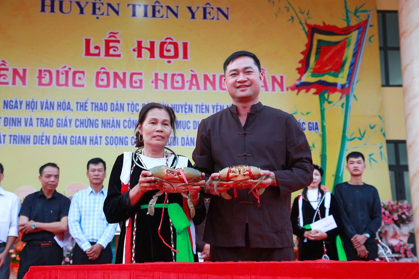 Kết thúc hội thi, ban tổ chức đã trao giải đệ nhất cua đực cho đội thôn Thống Nhất (xã Hải Lạng); giải đệ nhất cua cái cho thôn Trường Tùng (xã Hải Lạng). Đệ nhất đôi cua cũng được trao cho đội thôn Thống Nhất, xã Hải Lạng.