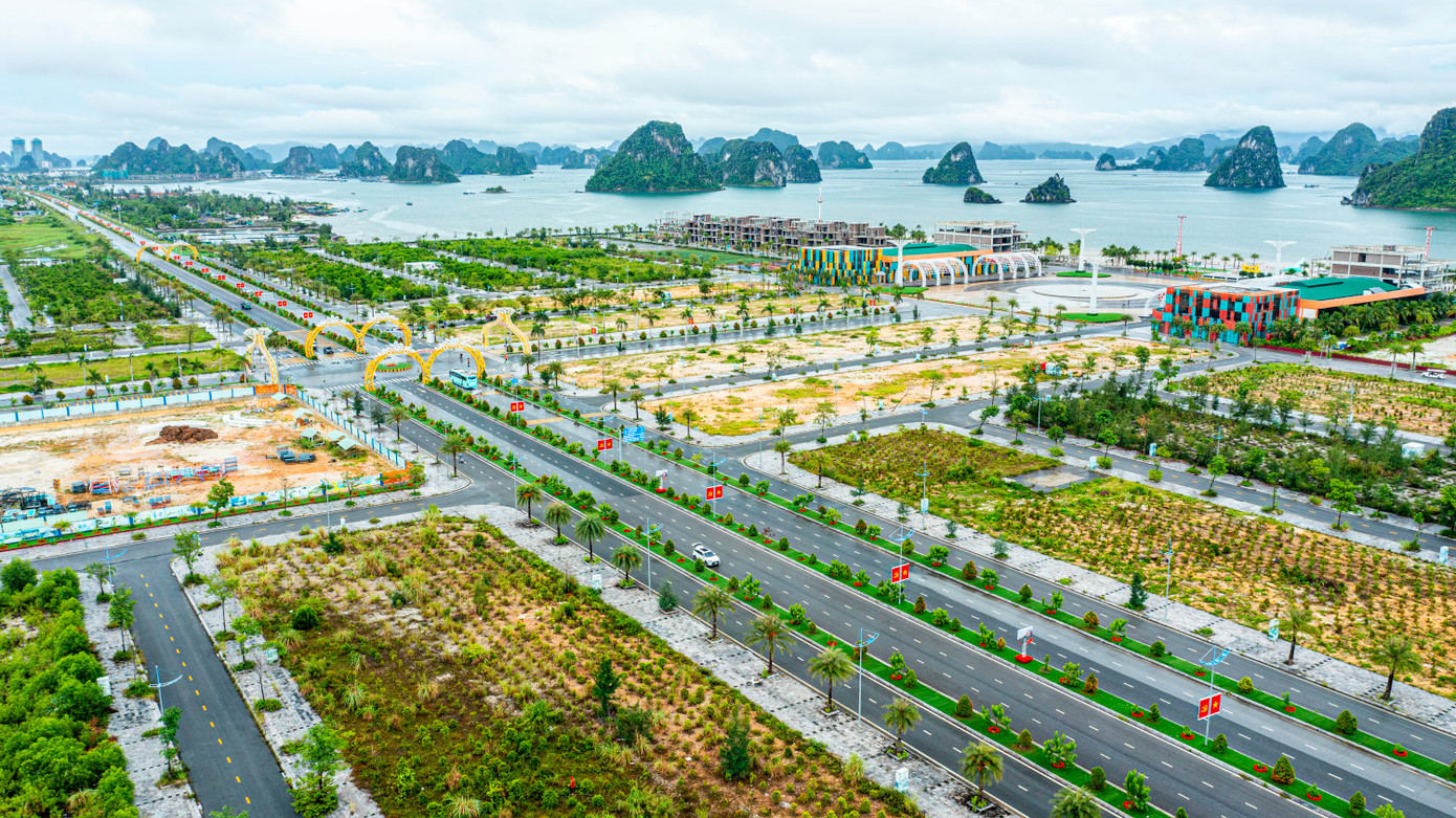 Với những tiềm năng sẵn có và định hướng, đầu tư đúng đắn, đặc khu Vân Đồn được kỳ vọng sẽ không chỉ là động lực tăng trưởng mới cho Quảng Ninh mà còn là hình mẫu phát triển kinh tế biển và du lịch đẳng cấp quốc tế của Việt Nam trong tương lai gần.