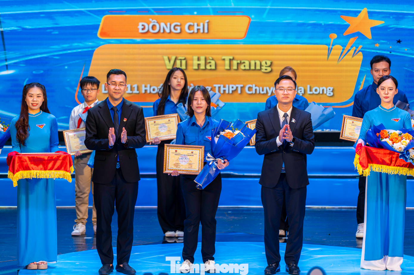 Có 9 gương mặt trẻ, 20 tài năng trẻ tỉnh Quảng Ninh năm 2024 được tuyên dương. Đây đều là những đoàn viên, thanh thiếu nhi tiêu biểu nhất trong các lĩnh vực học tập, nghiên cứu khoa học, lao động sản xuất, kinh doanh, quốc phòng, đảm bảo an ninh, trật tự an toàn xã hội, thể dục-thể thao, văn hóa, nghệ thuật, hoạt động xã hội…