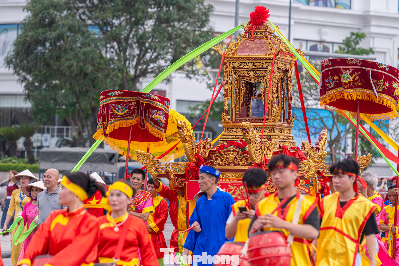 Đền Đức Ông Trần Quốc Nghiễn nằm trong Cụm Di tích lịch sử - văn hoá và danh thắng núi Bài Thơ, đã được công nhận là di tích lịch sử, văn hoá quốc gia. Không những là nơi sinh hoạt văn hóa tâm linh của người địa phương, đền Đức Ông còn là điểm du lịch tâm linh thu hút du khách. Đền Đức Ông Trần Quốc Nghiễn nằm trong Cụm Di tích lịch sử - văn hoá và danh thắng núi Bài Thơ, đã được công nhận là di tích lịch sử, văn hoá quốc gia. Không những là nơi sinh hoạt văn hóa tâm linh của người địa phương, đền Đức Ông còn là điểm du lịch tâm linh thu hút du khách.