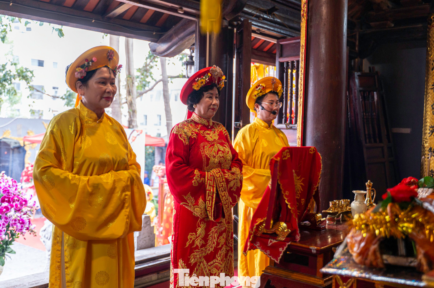 Lễ hội đền Trần Quốc Nghiễn diễn ra trong 2 ngày 29-30/4. Các hoạt động nghi thức bao gồm Nghi lễ khoa kinh Phật, khoa cúng Trần triều, khoa cúng mẫu, lễ mục dục, lễ bạch văn khai hội, lễ rước đuốc thiêng, lễ rước Đức Ông vi hành, lễ phóng sinh, lễ tọa đăng... Lễ hội đền Trần Quốc Nghiễn diễn ra trong 2 ngày 29-30/4. Các hoạt động nghi thức bao gồm Nghi lễ khoa kinh Phật, khoa cúng Trần triều, khoa cúng mẫu, lễ mục dục, lễ bạch văn khai hội, lễ rước đuốc thiêng, lễ rước Đức Ông vi hành, lễ phóng sinh, lễ tọa đăng...