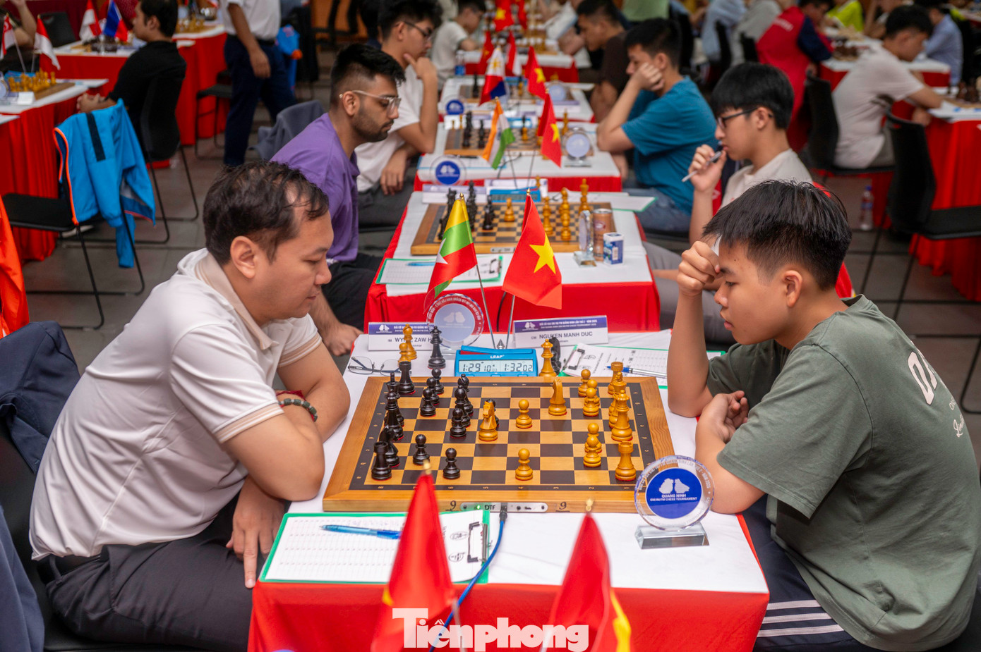 "Tỉnh Quảng Ninh sẽ đăng cai giải cờ vua quốc tế là giải thường niên để phát triển thể dục, thể thao của tỉnh trong đó có cờ vua", ông Tùng chia sẻ.