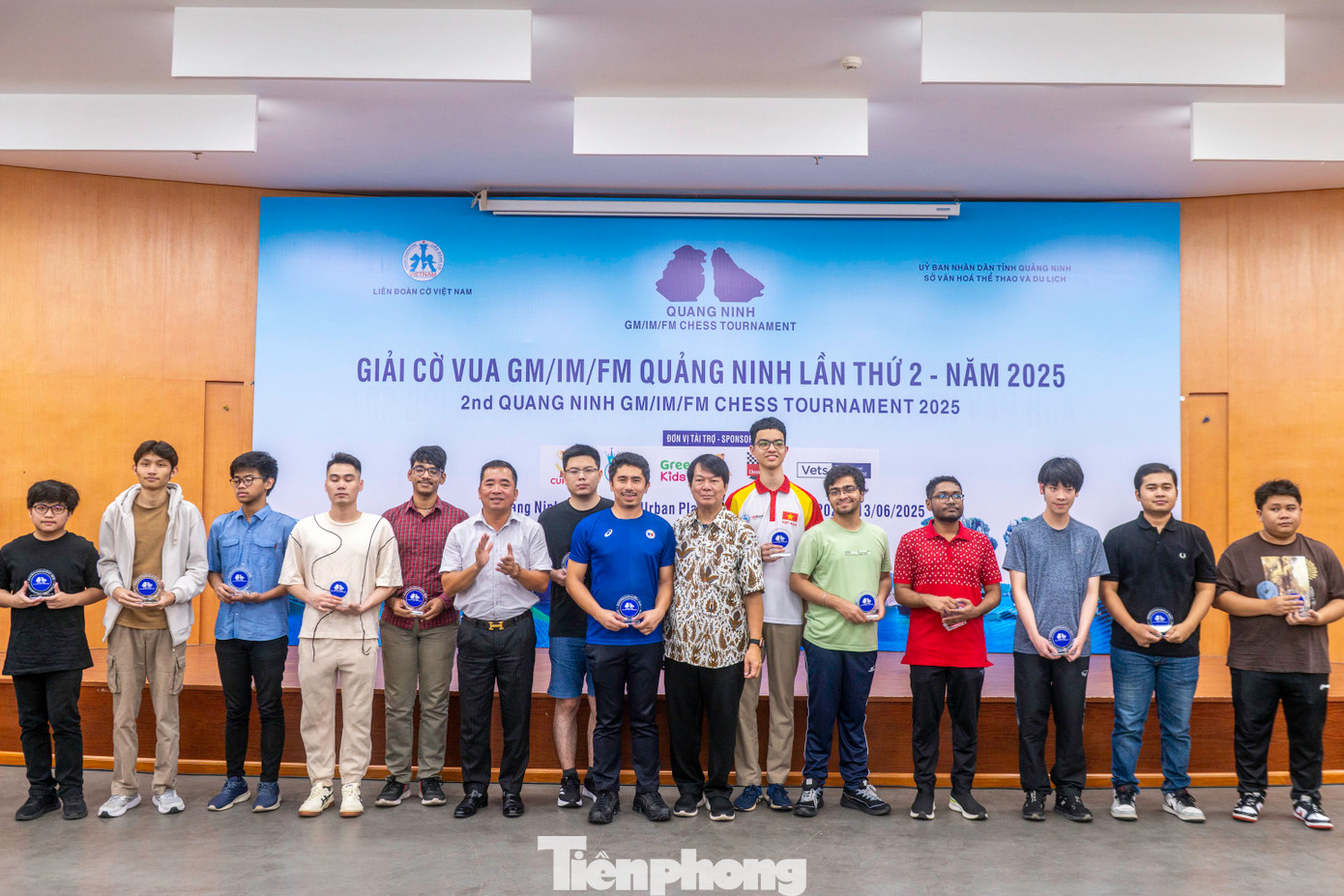 Tham dự giải có gần 100 vận động viên đến từ 9 quốc gia gồm: Ấn Độ, Nga, Thái Lan, Singapore, Indonexia, Myamar, Bangladet và Việt Nam.